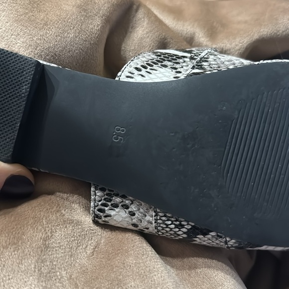 MATISSE "On Course" Snake Leather Slip-on Mules 8.5 - Picture 3 of 8